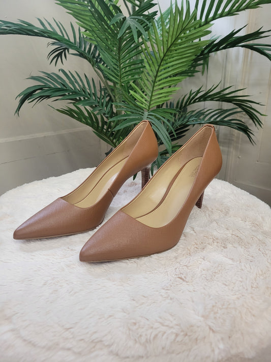MICHAEL Michael Kors Leather Pumps— size 9.5