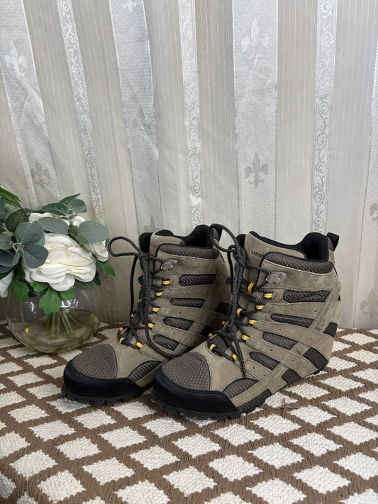 Merrell Moab Wedge Waterproof Hiking Boots – Women’s Size 8.5